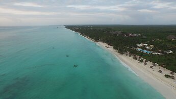 Diamonds Mapenzi Beach