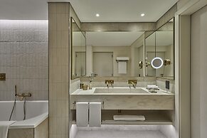 ERTH Abu Dhabi Hotel