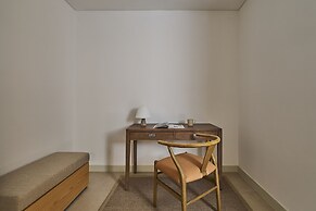 ERTH Abu Dhabi Hotel