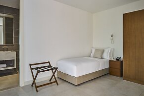 ERTH Abu Dhabi Hotel