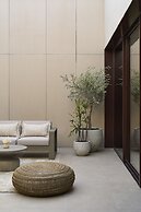 ERTH Abu Dhabi Hotel