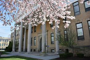 Hampton Inn & Suites Charles Town