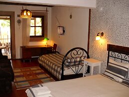 Akropolis Guest House