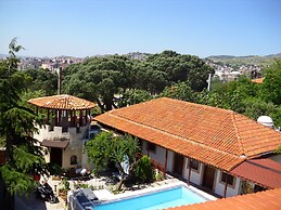 Akropolis Guest House