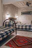 Akropolis Guest House