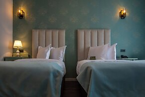 Hotel Phoenicia Express