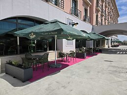 Hotel Phoenicia Express
