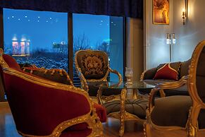 Hotel Phoenicia Express