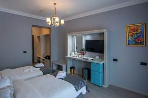 Hotel Phoenicia Express