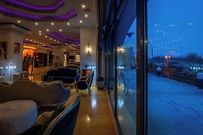 Hotel Phoenicia Express