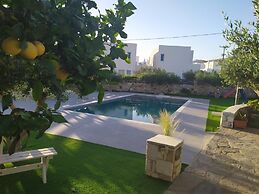 Sunset Studios & Apartments - Adults Only