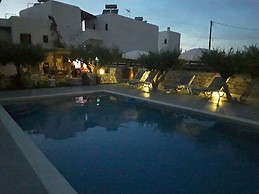 Sunset Studios & Apartments - Adults Only