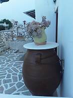 Sunset Studios & Apartments - Adults Only