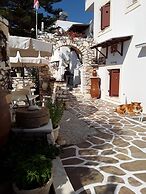 Sunset Studios & Apartments - Adults Only