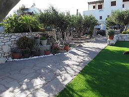 Sunset Studios & Apartments - Adults Only