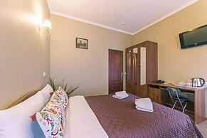 Anichkov Bridge Hotel