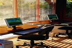 Kata Poolside Resort