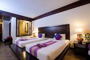 Kata Poolside Resort