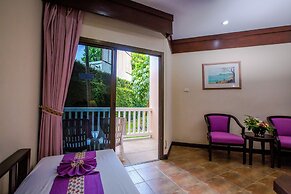 Kata Poolside Resort