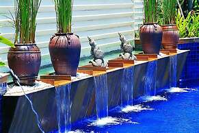 Kata Poolside Resort