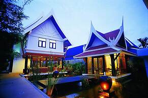 Kata Poolside Resort