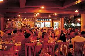 Kata Poolside Resort