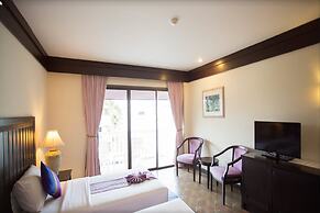 Kata Poolside Resort