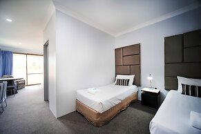 Island Palms Motor Inn