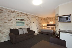 Highlander Motor Inn & Apartments