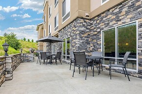 Fairfield Inn & Suites by Marriott Slippery Rock