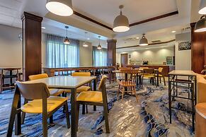 Fairfield Inn & Suites by Marriott Slippery Rock