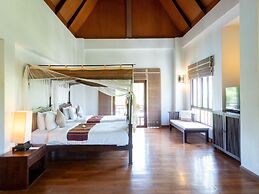 Royal Lanta Resort & Spa