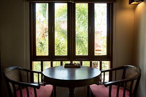 Royal Lanta Resort & Spa