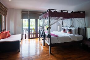 Royal Lanta Resort & Spa