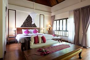 Royal Lanta Resort & Spa