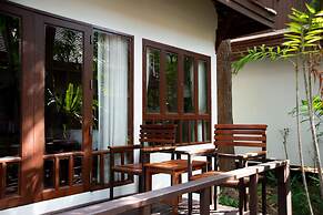 Royal Lanta Resort & Spa