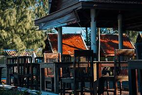 Royal Lanta Resort & Spa