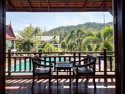 Royal Lanta Resort & Spa