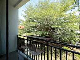 Royal Lanta Resort & Spa