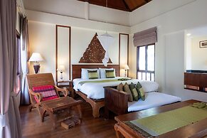 Royal Lanta Resort & Spa