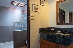 Royal Lanta Resort & Spa