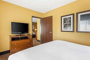 Best Western Plus Tupelo Inn & Suites