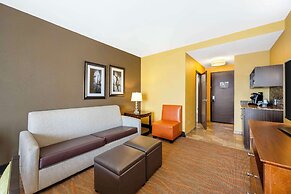 Best Western Plus Tupelo Inn & Suites