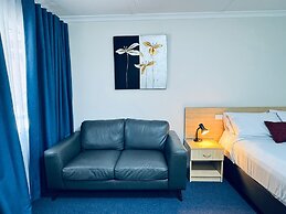 Edinburgh Motor Inn