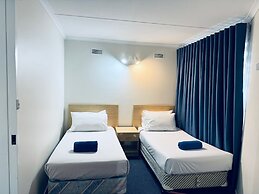 Edinburgh Motor Inn