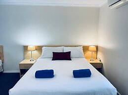 Edinburgh Motor Inn