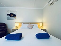 Edinburgh Motor Inn