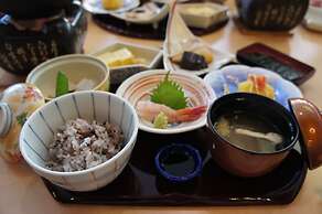 Ryotei Hanayura Ryokan