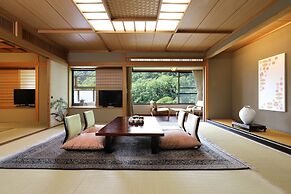 Ryotei Hanayura Ryokan