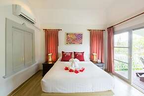 Bayview Resort Phi Phi Island - Beach Front Resort